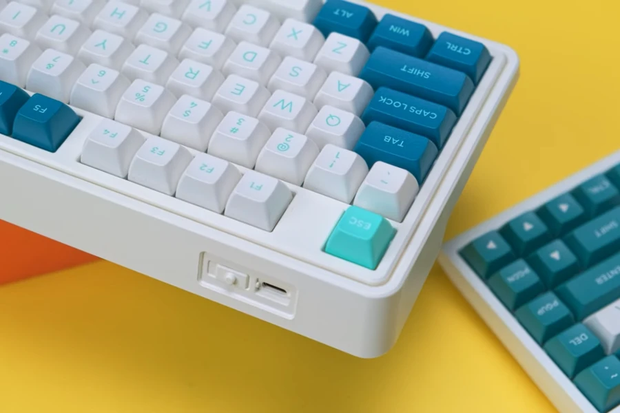 ban-phim-co-fl-esports-cmk87-ice-mint-thinkpro-6