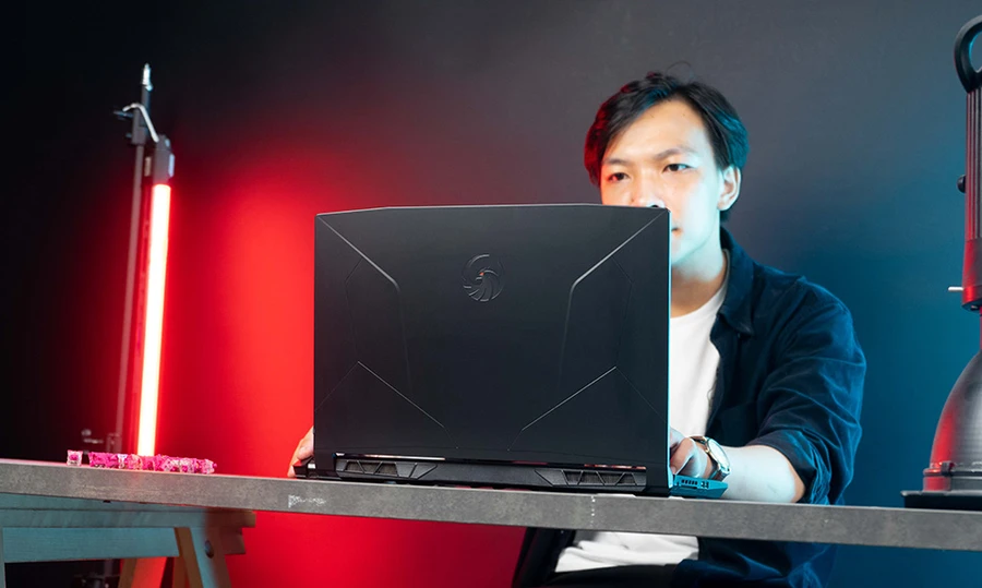 nhin-lai-msi-bravo-15-2021-thinkpro