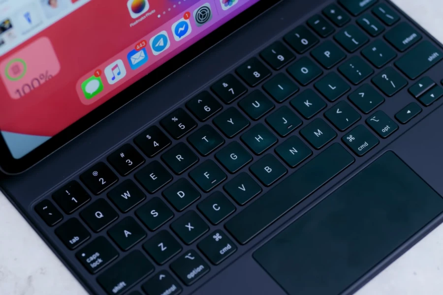 ban-phim-apple-magic-cho-ipad-pro-12.9-thinkpro-4