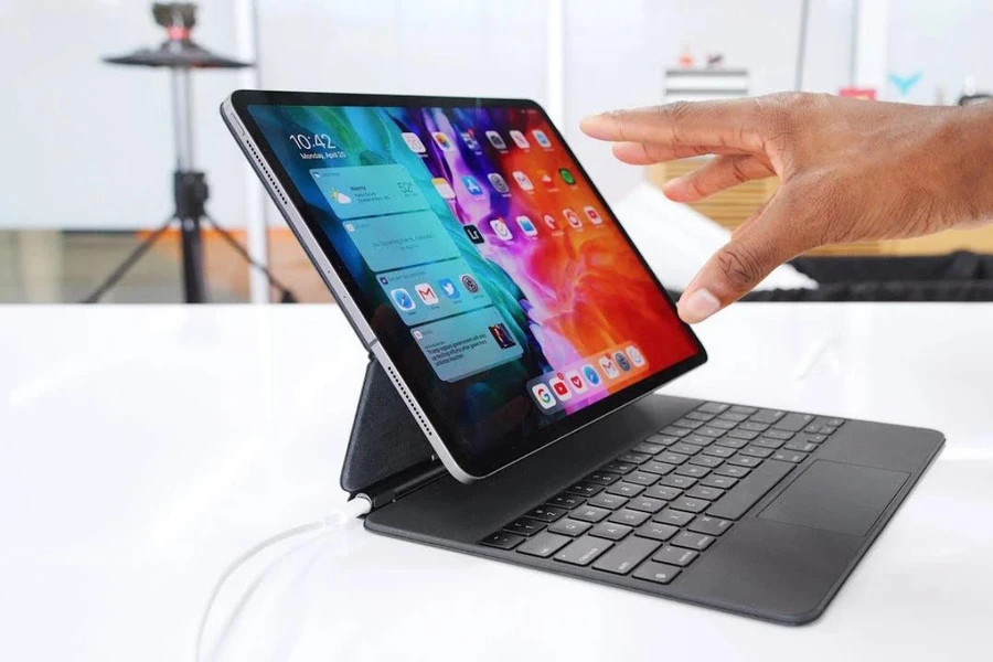 ban-phim-apple-magic-cho-ipad-pro-12.9-thinkpro-5