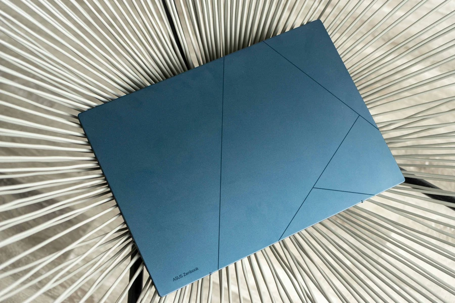 review-asus-zenbook-q409za