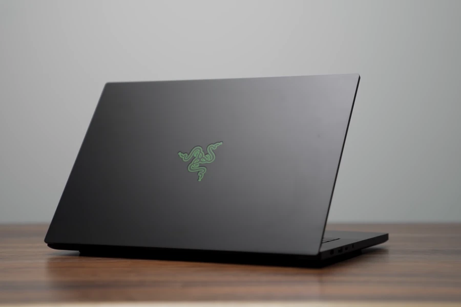 razer-blade-14-amd-thinkpro-3