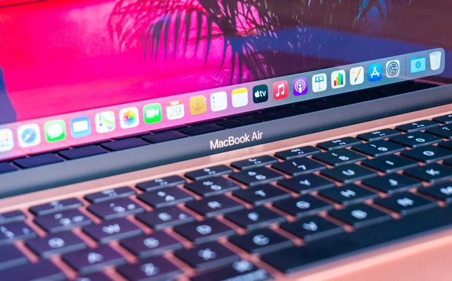 Touchpad trên cả hai chiếc ultrabook này, mình đánh giá cao khi kích thước của chúng đều khá to