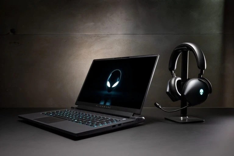Dell-Alienware-m17