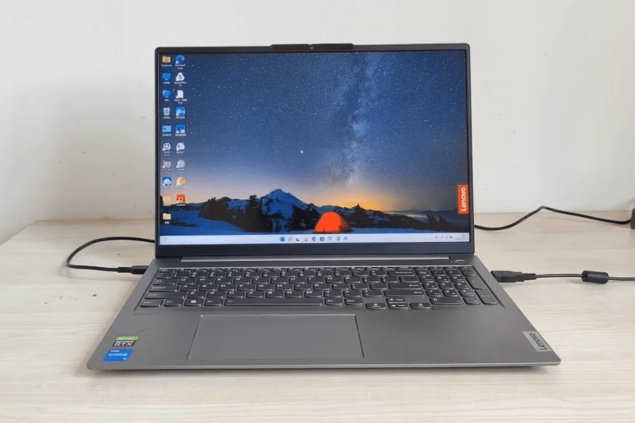 Lenovo ThinkBook 16 G4+ cung cấp cho người dùng 2 tuỳ chọn màn hình 