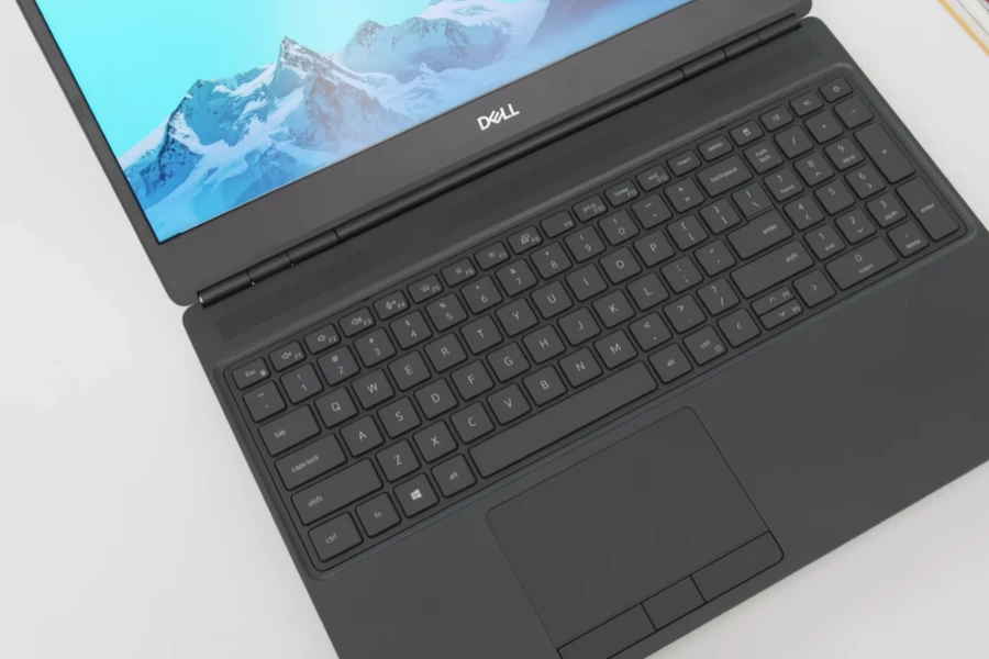 Bàn phím và touchpad trên Dell Precision 7550