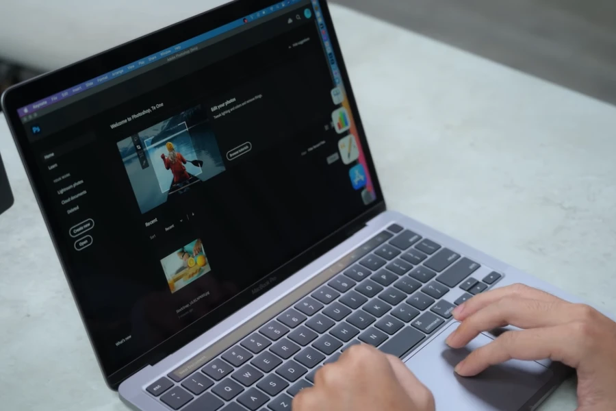 So sánh về thiết kế của Macbook Pro M1 và M2