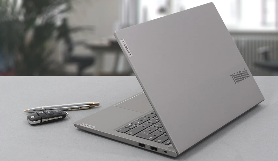 Lenovo ThinkBook 13s G2 thiết kế trẻ trung, thanh lịch