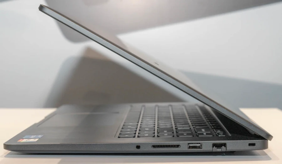 xiaomi-lan-dau-tien-xuat-hien-o-thinkpro-03