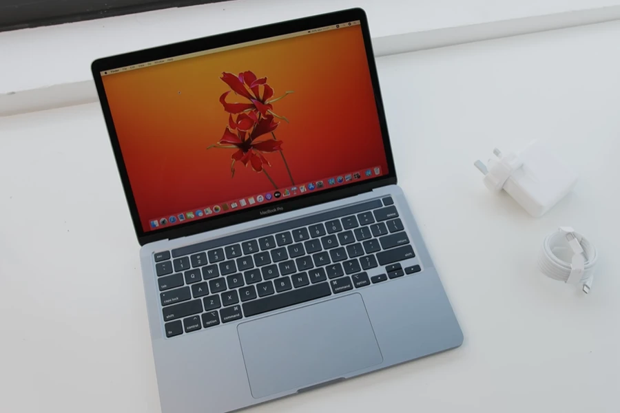 apple-macbook-pro-13-thinkpro-13