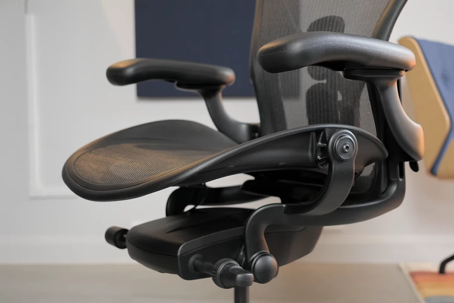 ghe-cong-thai-hoc-herman-miller-aeron-thinkpro-9