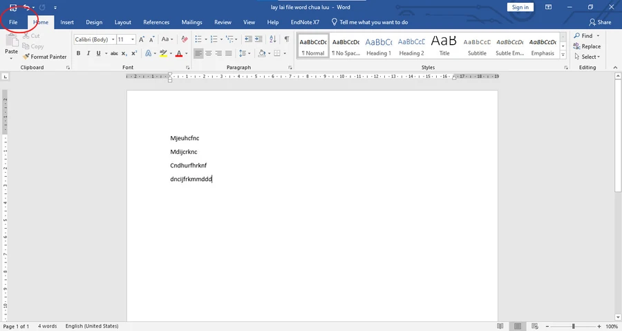 File Word đã lưu đè, chọn File để khôi phục.