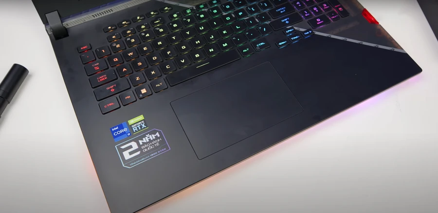 asus-rog-strix-scar-17-se