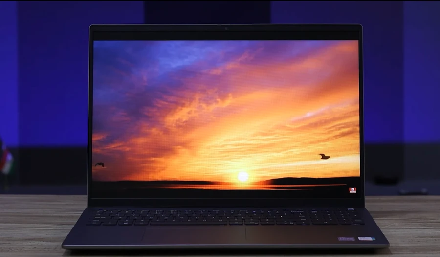 Trải nghiệm thị giác trên dòng laptop Dell Vostro là tương đối tốt, hình ảnh hiển thị sắc nét