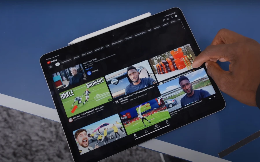 iPad Pro M2 khá mi nhon và mỏng nhẹ