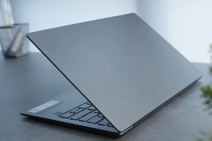 lenovo-ideapad-730s-thinkpro-2