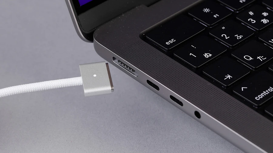 Apple vừa tung ra một bản cập nhật phần mềm dành riêng cho... một sợi cáp sạc