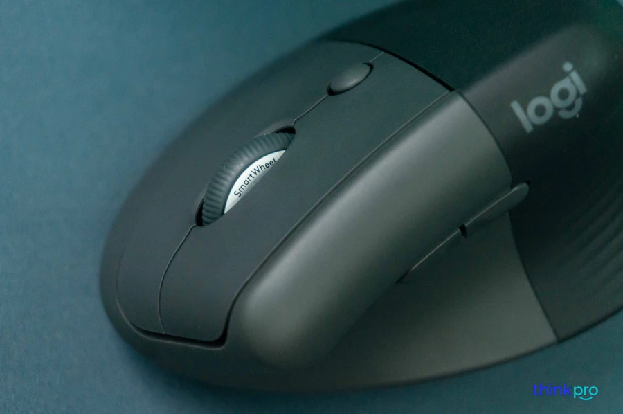 Logitech Lift Vertical được hỗ trợ tổng cộng ba kết nối cùng lúc