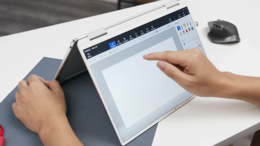 Dell XPS 13 7390 (2 in 1) vẫn hội tụ cho mình đầy đủ ba yếu tố “sang - xịn - mịn”