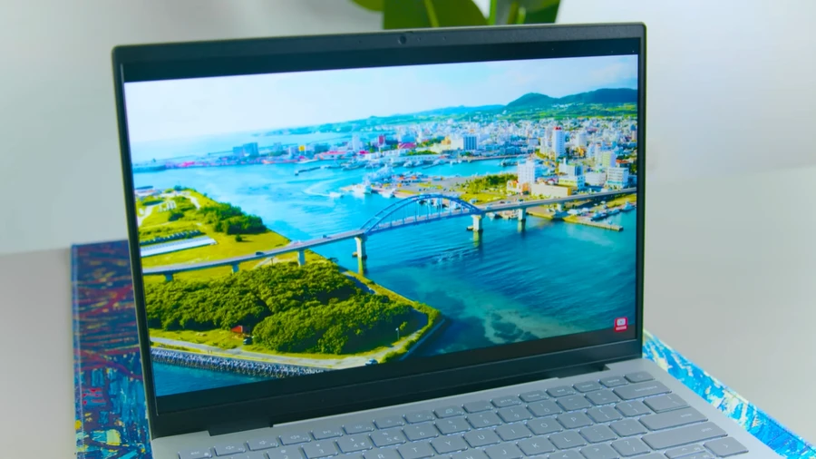 Dell Inspiron 15 5430 có độ phân giải 2560 x 1600px, đi kèm tấm nền WVA