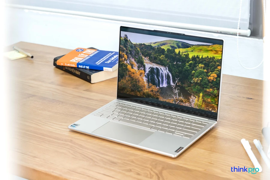 Màn hình Lenovo Slim 9i 2022
