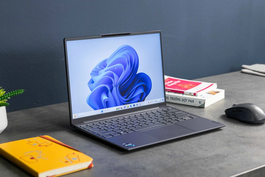 Đánh giá  Lenovo Yoga Slim 7 Carbon