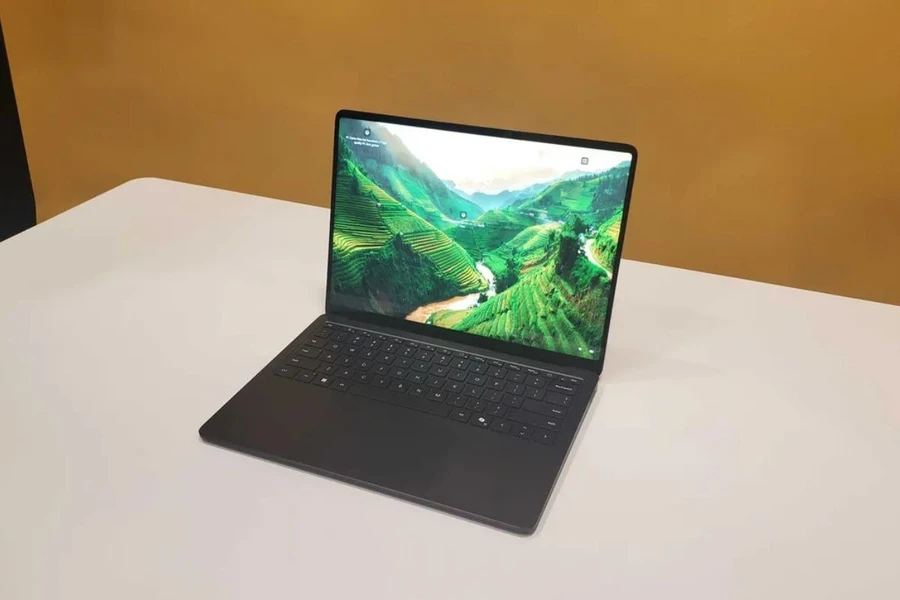 Microsoft Surface Laptop 7 được trang bị tần số quét 120Hz