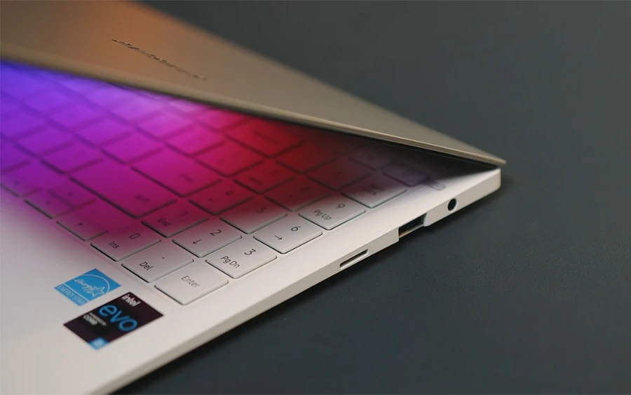 Khả năng nâng cấp hạn chế cũng là một điều cần lưu ý khi tìm mua Galaxy Book