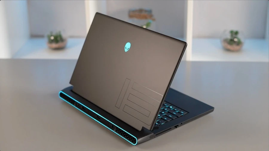 ban-co-phai-la-nguoi-phu-hop-voi-alienware-m5-r7-thinkpro