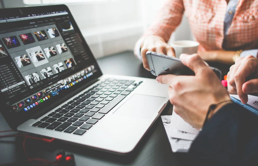 TOP 10 Laptop Đồ Họa Tốt Nhất 2021 (Tư Vấn Toàn Diện)