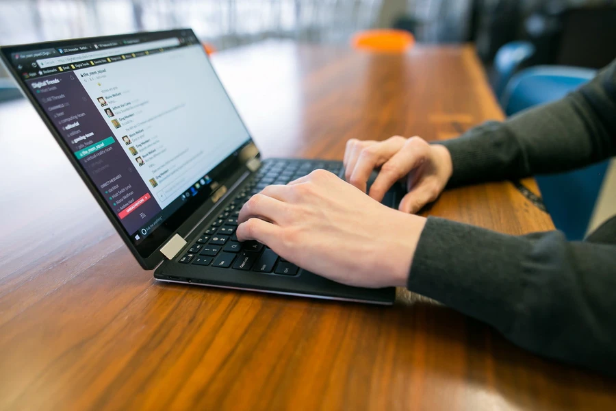 Bàn phím và touchpad Dell XPS 13 9300