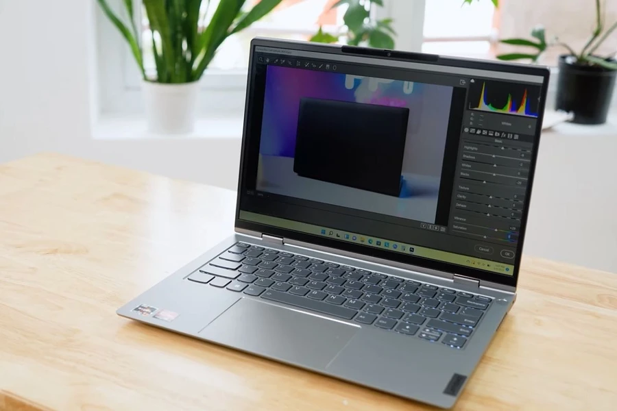 Lenovo ThinkBook 14P Gen 2 được làm bằng vỏ nhôm khá chắc chắn