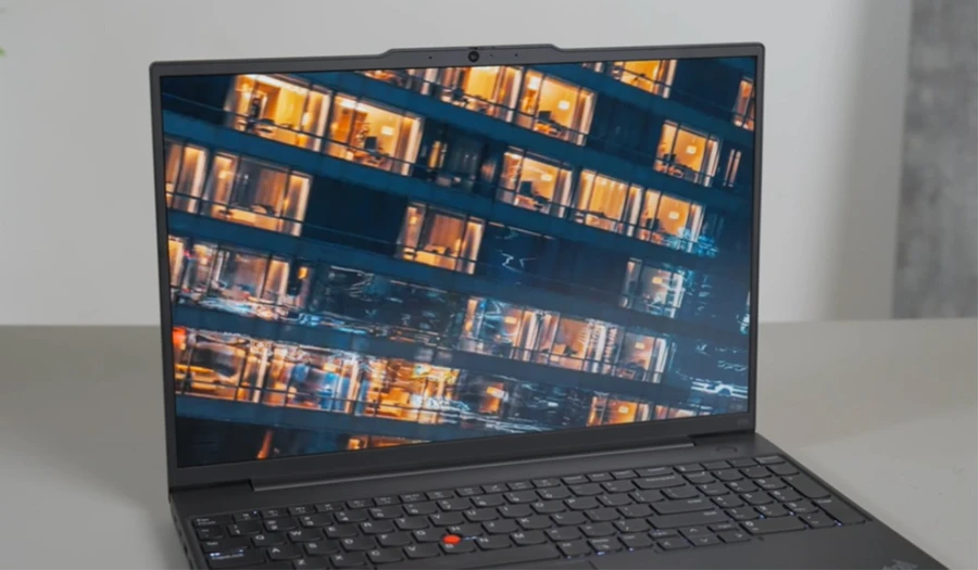 ThinkPad E14 được trang bị các tính năng bảo vệ thị lực người dùng