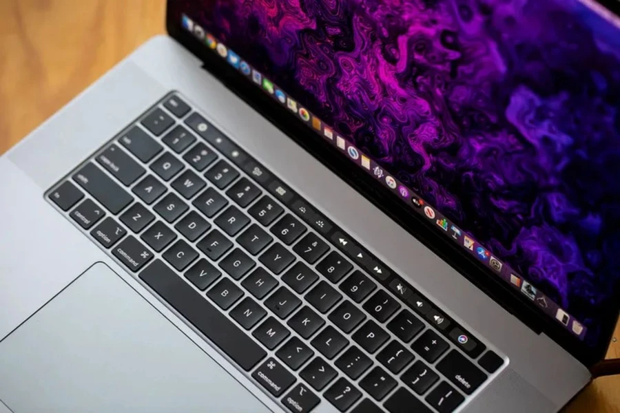 Trải nghiệm bàn phím và touchpad trên Apple Macbook Pro 16 2019