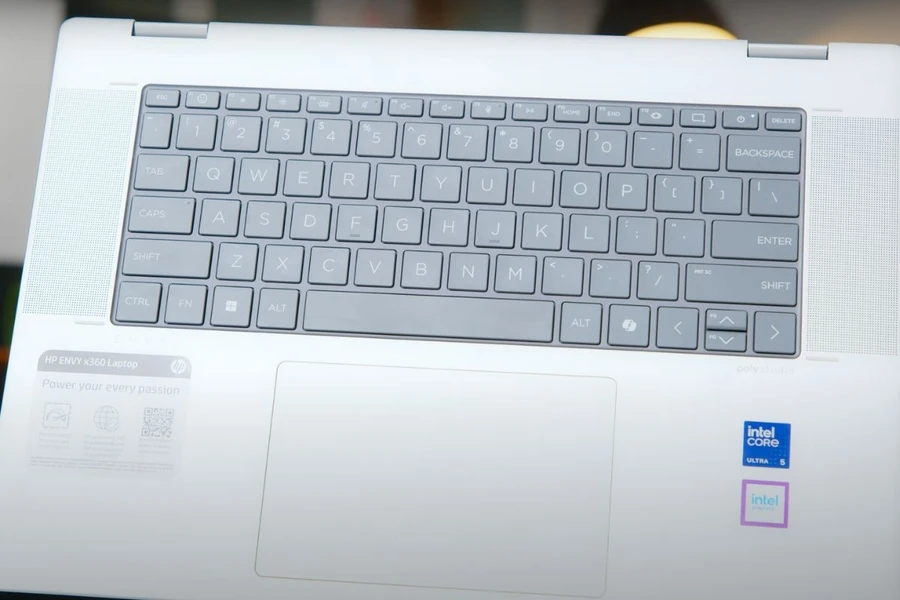 Trải nghiệm bàn phím và touchpad trên HP Envy 16 2 in 1 (2024)