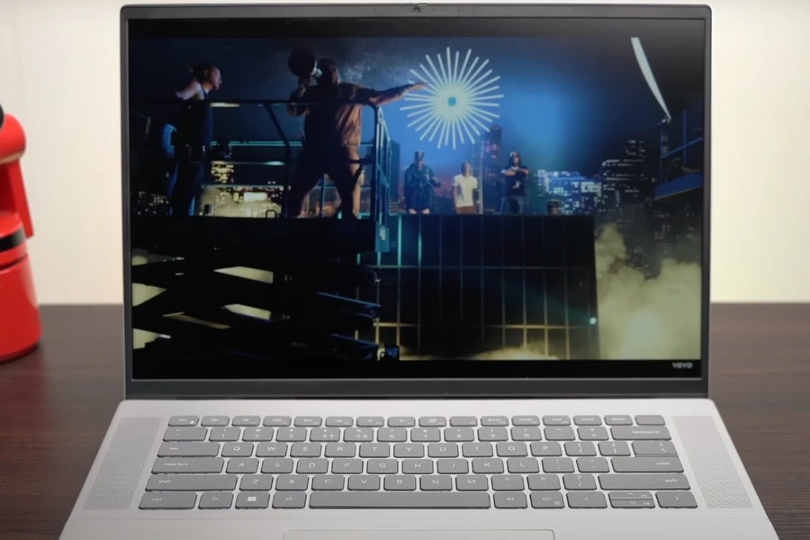 Trải nghiệm về bàn phím trên Dell Inspiron 5635