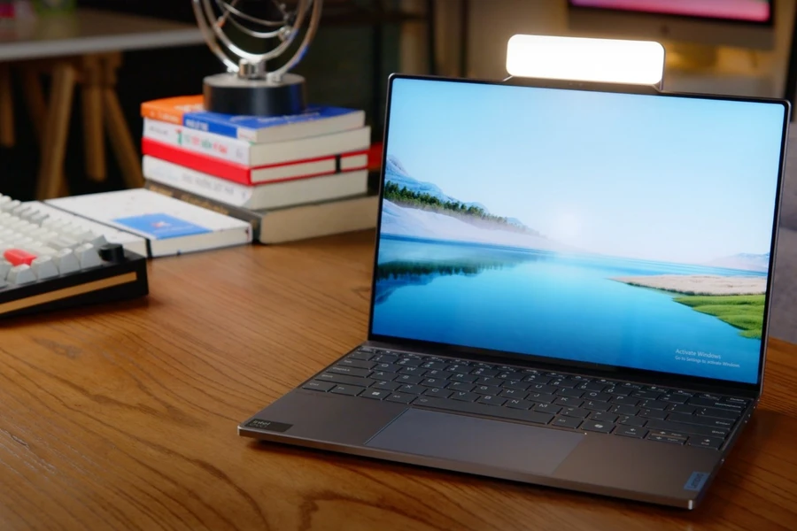 Trải nghiệm về bàn phím và touchpad trên Lenovo ThinkBook X