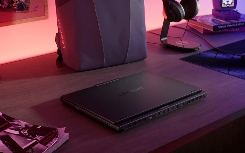 Lenovo Legion 5 Y7000 15IRX10 2025 trang bị gần như đầy đủ các cổng kết nối cho các game thủ.