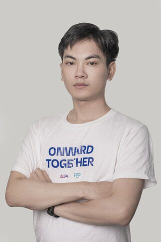 Con người tại Onward Together