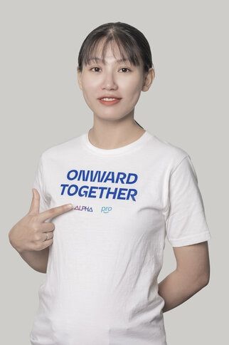 Con người tại Onward Together