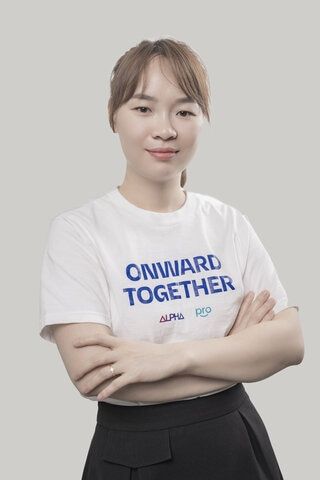 Con người tại Onward Together